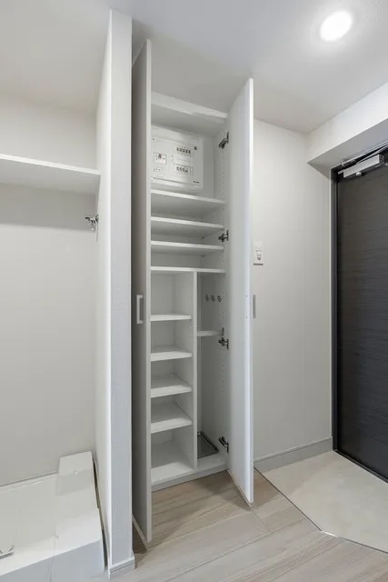 Clarity Magome - Interior - ["Flooring", "Wood", "Floor"]
