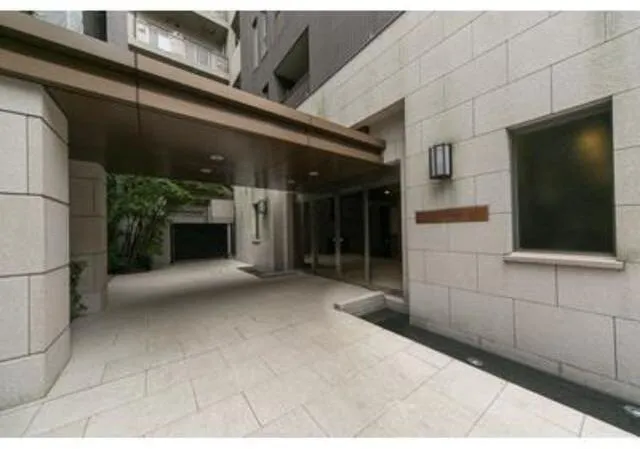 Park Homes Nihonbashi Hamacho 2-Chome Libio Garden - Exterior - ["Asphalt", "Fixture", "Rectangle"]