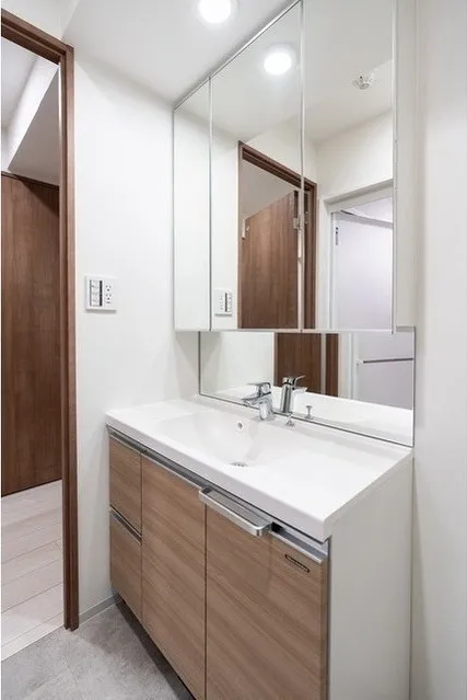 BPR Residence Nerima Fujimidai - Interior - ["Sink", "Bathroom cabinet", "Plumbing fixture"]