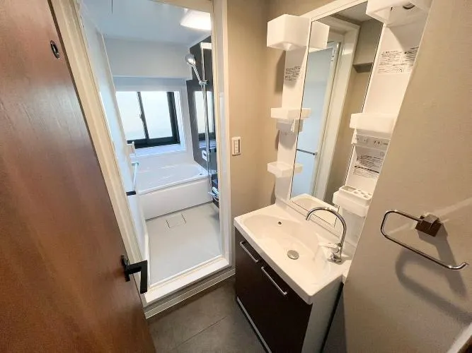 High Town Shiohama No. 2, Building 29, Room 1007