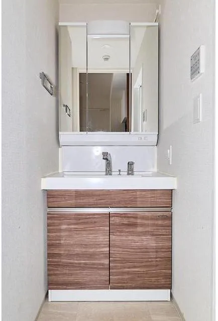 Alpha Prime Toyocho - Interior - ["Plumbing fixture", "Flooring", "Floor"]