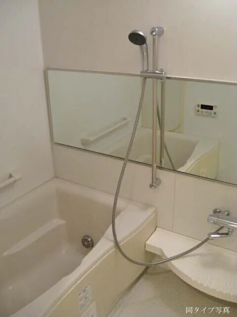 Comforia Shirokane-Takanawa - Interior - ["Bathtub", "Plumbing fixture", "Bathroom"]