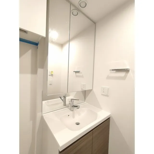 Milia Residence Asakusa Komagata - Interior - ["Mirror", "Tap", "Sink"]