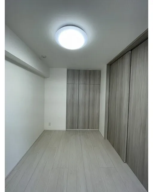 BPR Residence Oshima - Interior - ["White", "Ceiling", "Grey"]