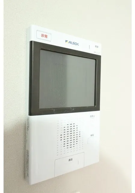 La Douceur Sugamo East - Interior - ["Electronic device", "Display device", "Machine"]