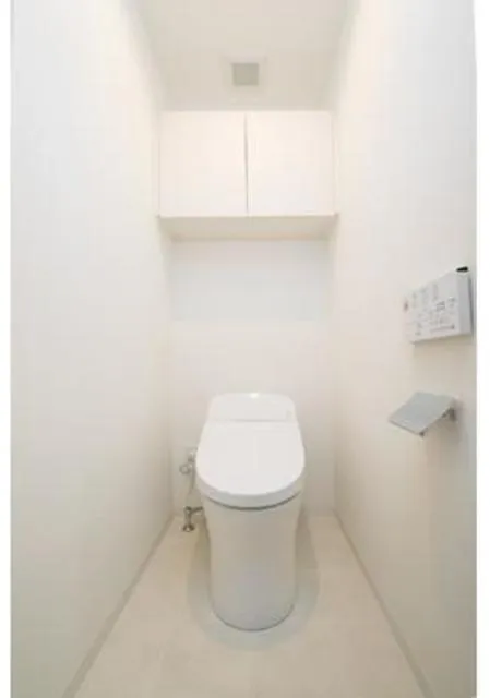 Park Tiara Kitamagome - Interior - ["Toilet seat", "Toilet", "Flooring"]