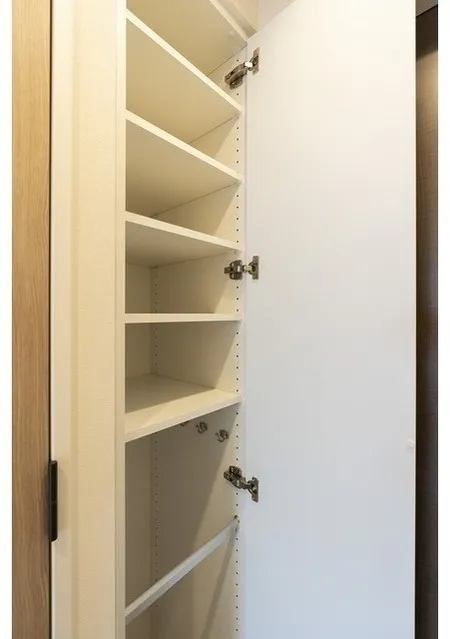 ORSUS Togoshi Ginza - Interior - ["Wood", "Shelving", "Shelf"]