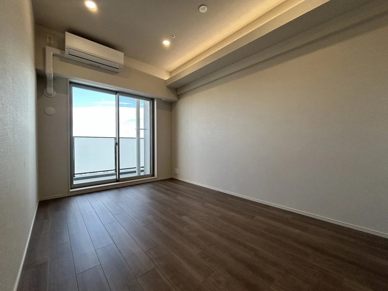 Blanchiesta Kiba - Interior - ["Floor", "Flooring", "Wood flooring"]