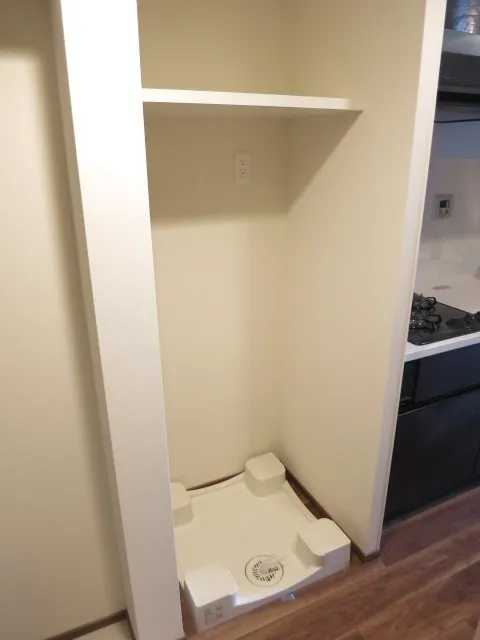 A-Standard Shibaura - Interior - ["Flooring", "Floor"]