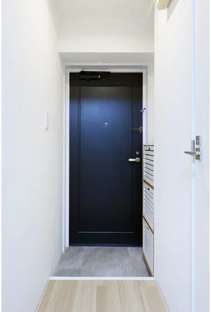 Wilterrace Oshiage - Interior - ["Wood", "Flooring", "Door"]