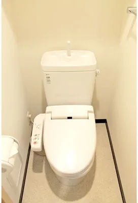 Clays Princia Ikebukuro - Interior - ["Toilet seat", "Toilet", "Plumbing fixture"]