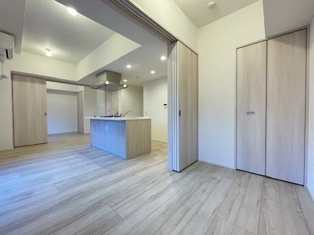 Prince Due Kamiya - Interior - ["Flooring", "Floor", "Wood"]