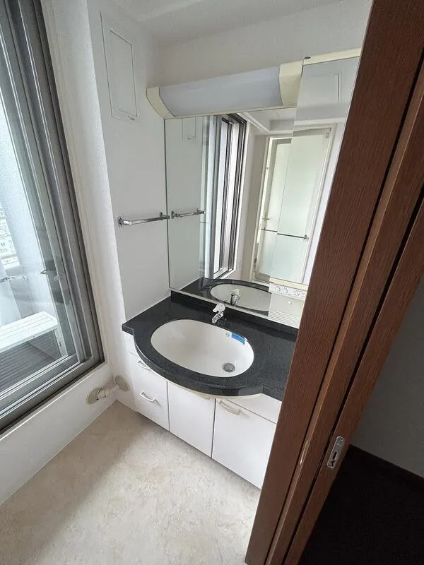 Acty Shiodome - Interior - ["Plumbing fixture", "Interior design", "Floor"]