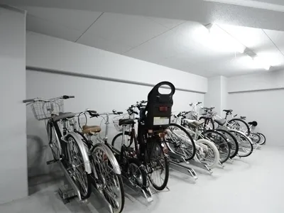KDX Residence Nishiazabu - Other - ["Bicycle", "Wheel", "Tire"]