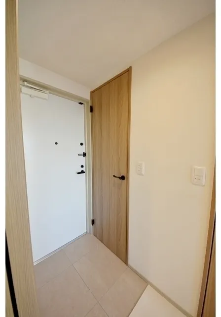 Glorio Shelt Senkawa - Interior - ["Wood", "Flooring", "Floor"]