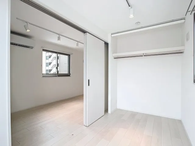Ruygo Kagurazaka - Interior - ["Flooring", "Floor", "Ceiling"]