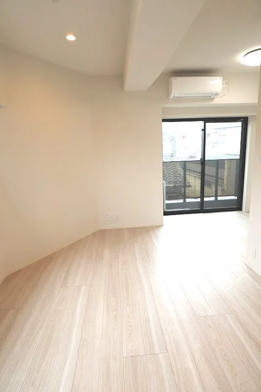 Sejori Daesan - Interior - ["Flooring", "Wood", "Floor"]