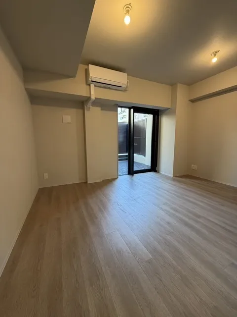 Duo Flatz Itabashi Oyama - Interior - ["Floor", "Flooring", "Ceiling"]