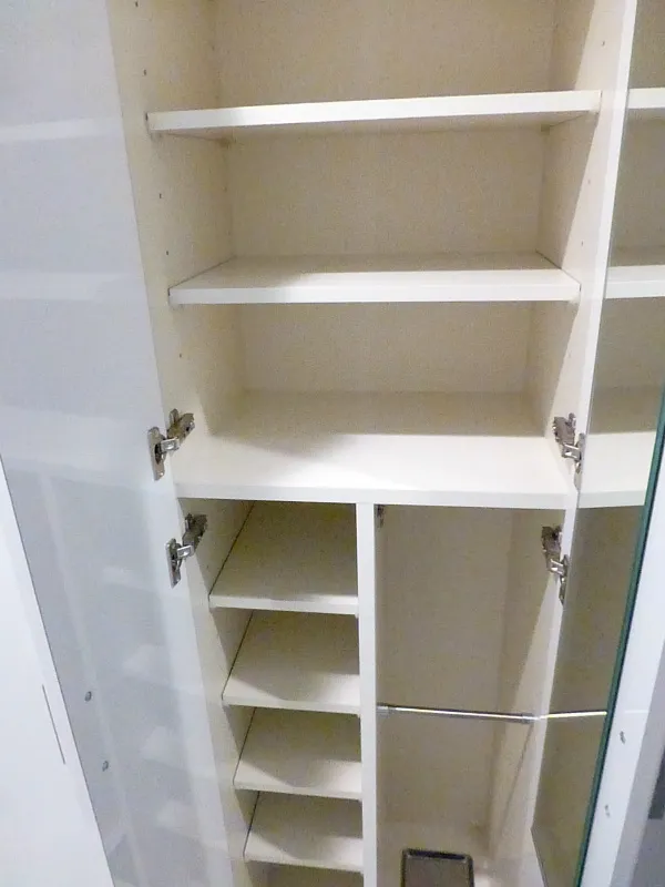 RESIDIA Kamiochiai - Interior - ["Shelf", "Bookcase", "Shelving"]