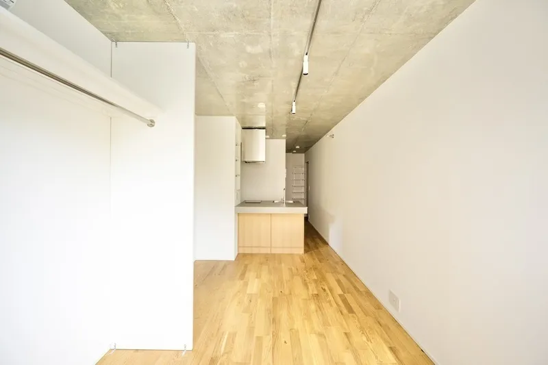 Trias358 - Interior - ["Flooring", "Ceiling", "Floor"]
