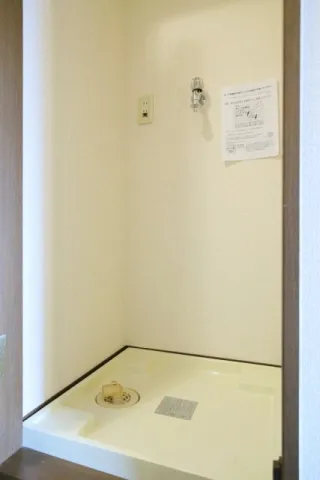 Phoenix Sasazuka Ichibankan - Interior - ["Flooring", "Floor", "Tile Flooring"]