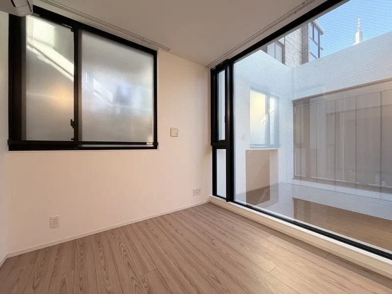 Pollast Yoyogi - Interior - ["Flooring", "Floor", "Wood"]