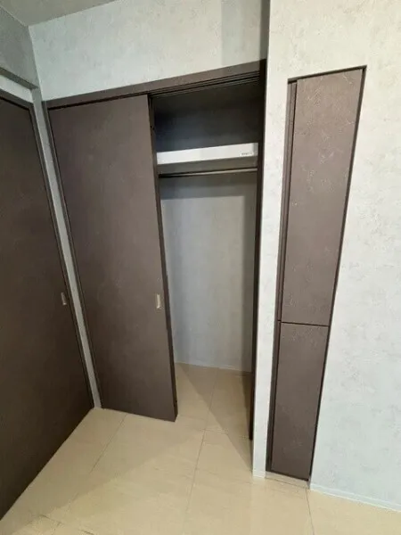 EXAM AKASAKA - Interior - ["Wood", "Flooring", "Floor"]