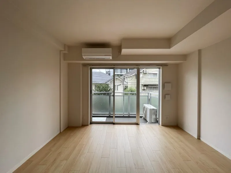 Castalia Hatsudai - Interior - ["Flooring", "Floor", "Wood flooring"]