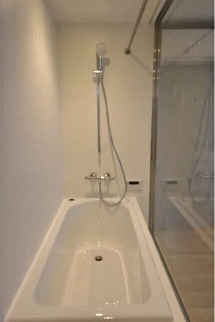 Square Court Waseda - Interior - ["Tap", "Plumbing fixture", "Bathroom sink"]