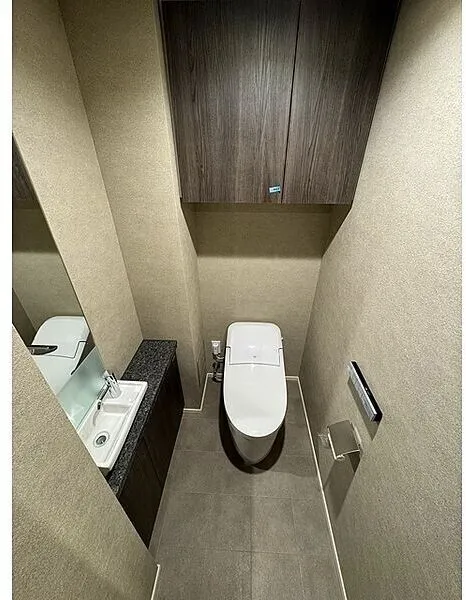 The Park House Kojimachi 3-Chome - Interior - ["Toilet seat", "Toilet", "Flooring"]