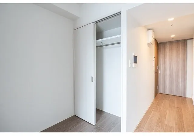 Comforia Liv Itabashi - Interior - ["Wood", "Flooring", "Floor"]