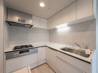 Lieto Court Arc Tower - Interior - ["Kitchen", "Interior design", "Flooring"]