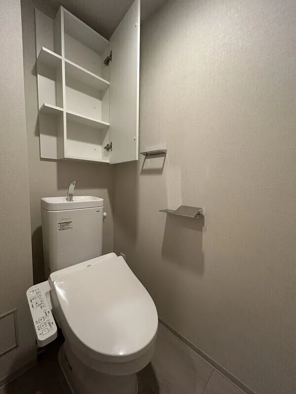 Blanchiesta Kiba - Interior - ["Flooring", "Plumbing fixture", "Floor"]