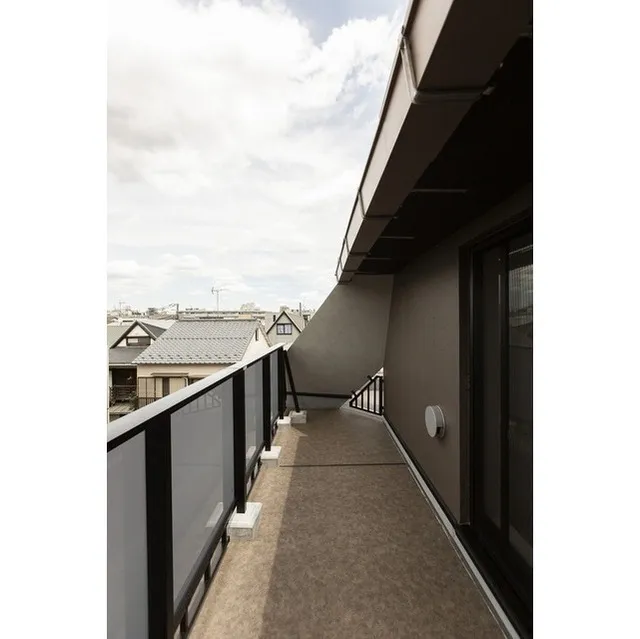 Prato Miyasaka - Interior - ["Sky", "Cloud", "Building"]