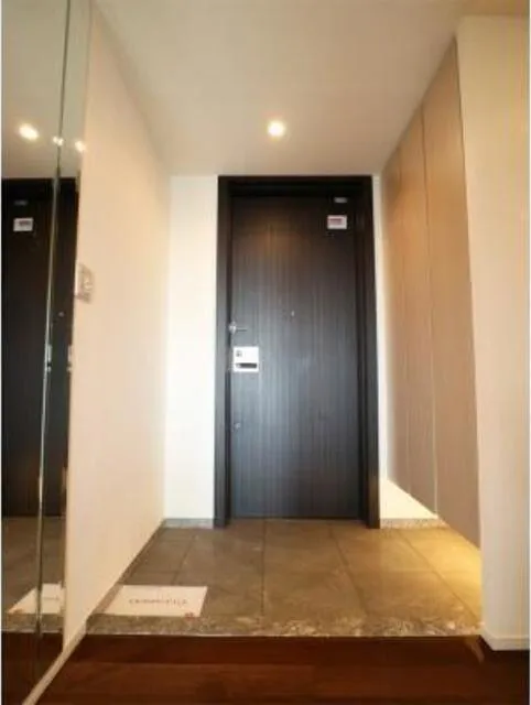 Akasaka Tower Residence Top Of The Hill - Interior - ["Wood", "Floor", "Flooring"]