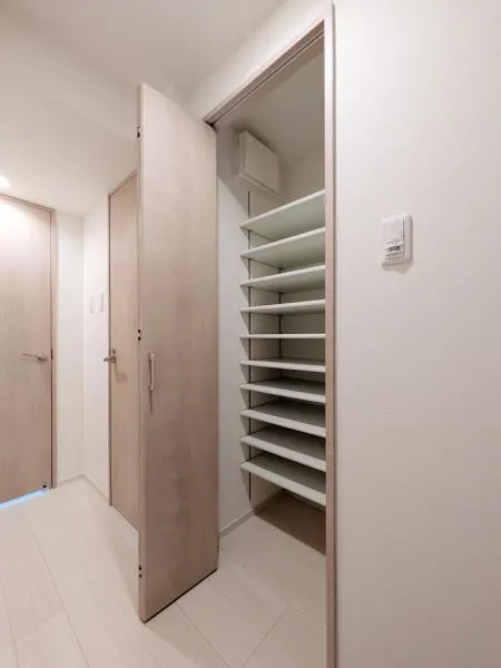 City Forest Morishita - Interior - ["Flooring", "Wall", "Floor"]