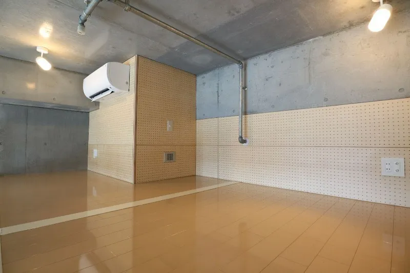 Castalia Nakanobu - Interior - ["Flooring", "Floor", "Ceiling"]