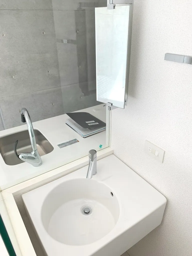 Arden Shiba Park - Interior - ["Plumbing fixture", "Bathroom", "Plumbing"]