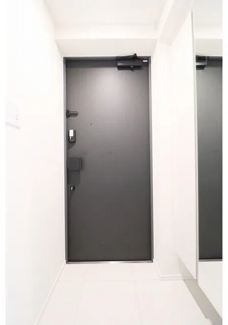 AIFLAT Shinagawa Togoshi Parkside - Interior - ["Ceiling", "Grey", "Silver"]