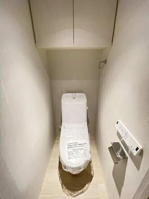 Well Square Hatsudai - Interior - ["Building", "Automotive design", "Automotive exterior"]