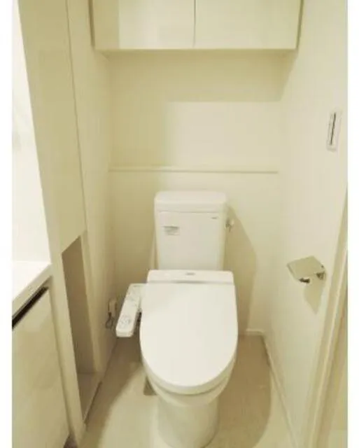 Park Axis Oshiage Terrace - Interior - ["Toilet seat", "Toilet", "Plumbing fixture"]