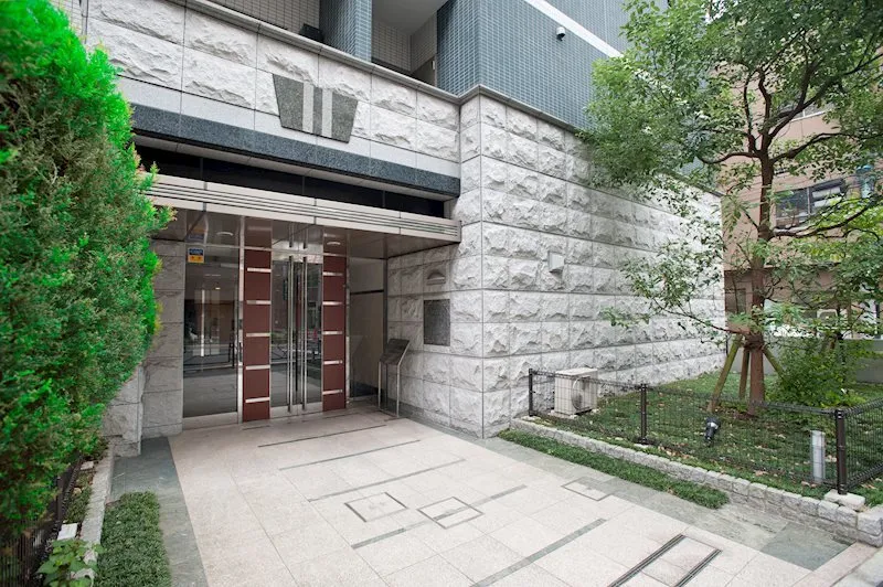 Residia Bunkyo Hongo II - Exterior - ["Plant", "Building", "Window"]