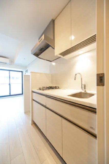 Park Axis Toranomon - Interior - ["Tap", "Cabinetry", "Countertop"]