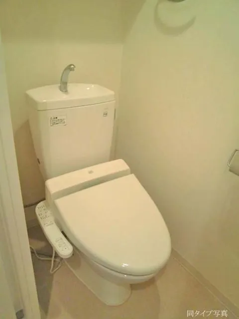 Comforia Harajuku - Interior - ["Toilet", "Bathroom", "Toilet seat"]