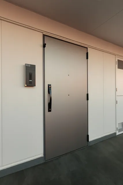 Terra Silk Forest - Interior - ["Door", "Floor", "Composite material"]