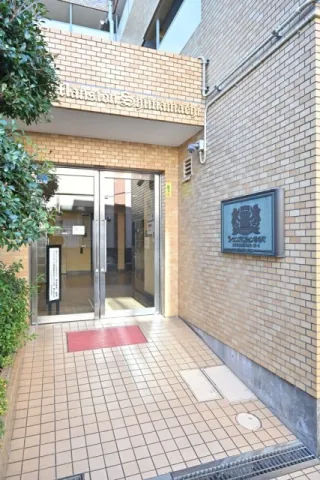 Lions Mansion Shiinamachi - Exterior - ["Door", "Apartment", "Brickwork"]