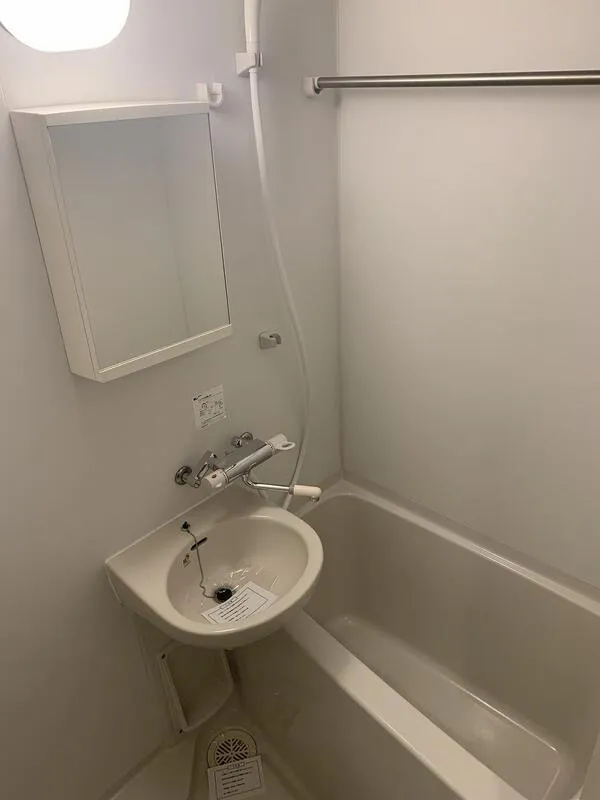 HF Higashi Nakano Residence - Interior - ["Plumbing fixture", "Floor", "Plumbing"]