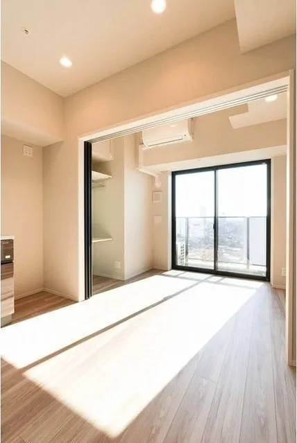 LEFONT PROGRESS SHIBUYA HILLTOP - Interior - ["Building", "Furniture", "Window"]