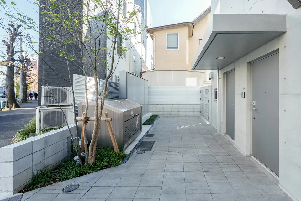 Hmlet Gakugei Daigaku - Exterior - []