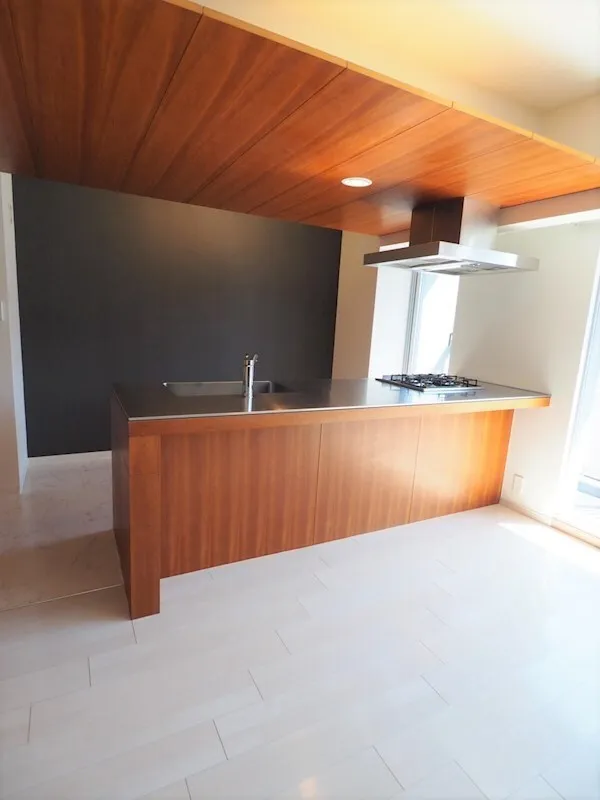 Residia Kita Shinjuku - Interior - ["Building", "Cabinetry", "Countertop"]